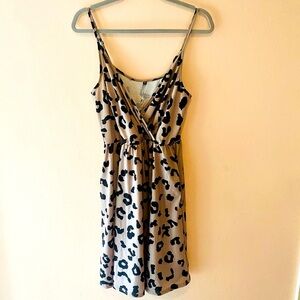 NWT STYLEWORLD CHEETAH PRINT V NECK MINI DRESS SPAGHETTI STRAPS SIZE MEDIUM